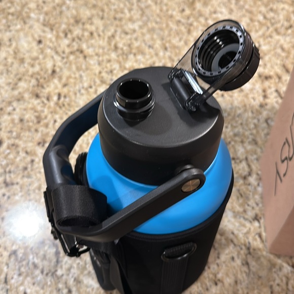 Watersy half gallon jug - Picture 3 of 8